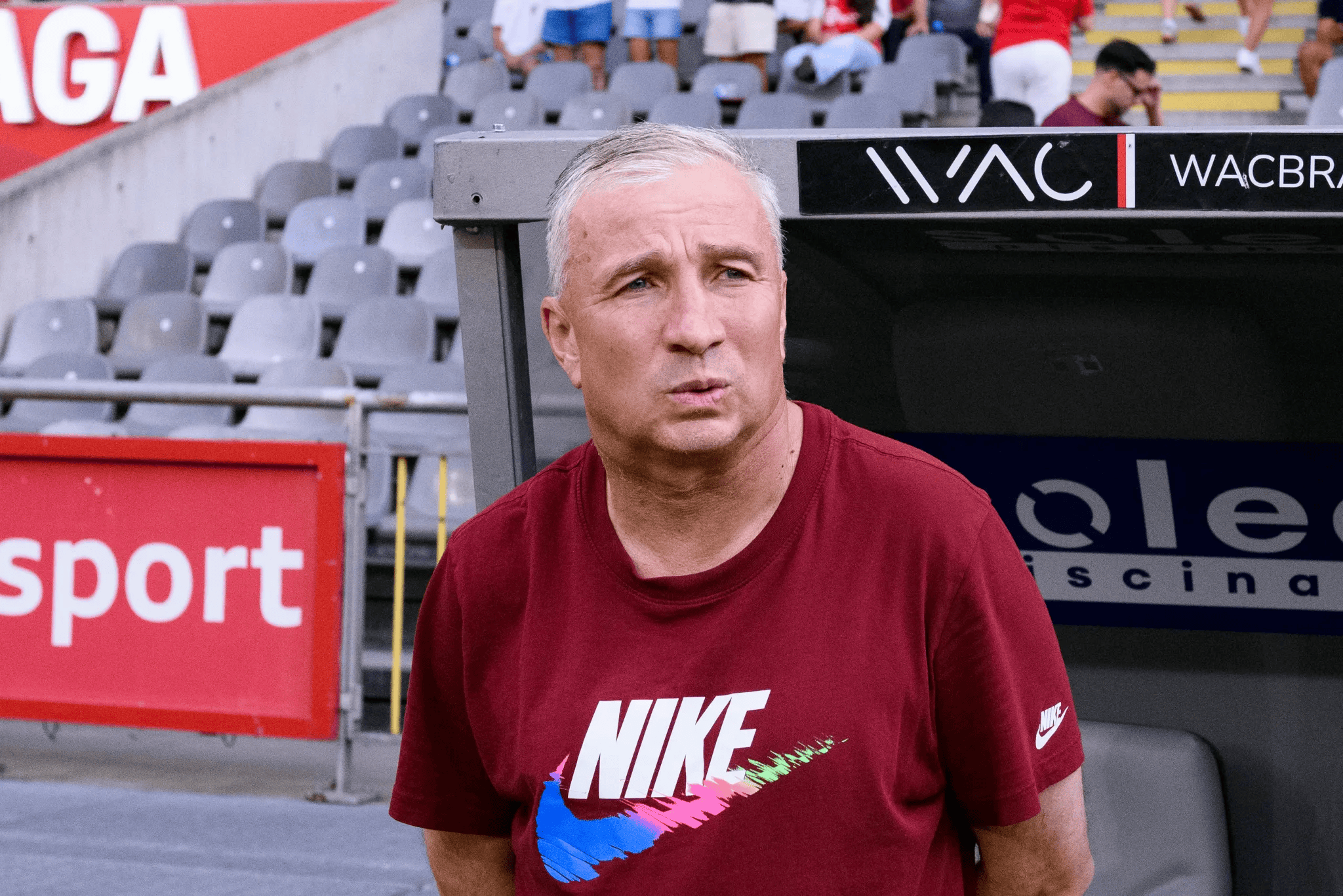 切尔西传奇球星佩特雷斯库正接受癌症治疗, 病情十分严重