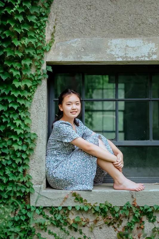 邻家有个女儿十分优秀，大学毕业后留在北京工作。几年后，她谈了个北京土著男友，男方