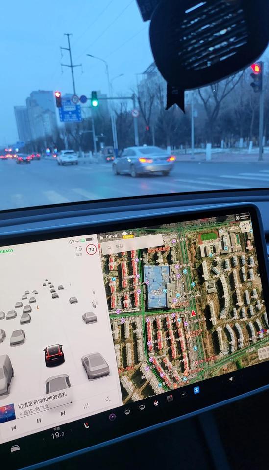 作为特斯拉车主两年，我观察到个有趣现象：买这车的朋友，普遍挺会过日子。别急着反驳