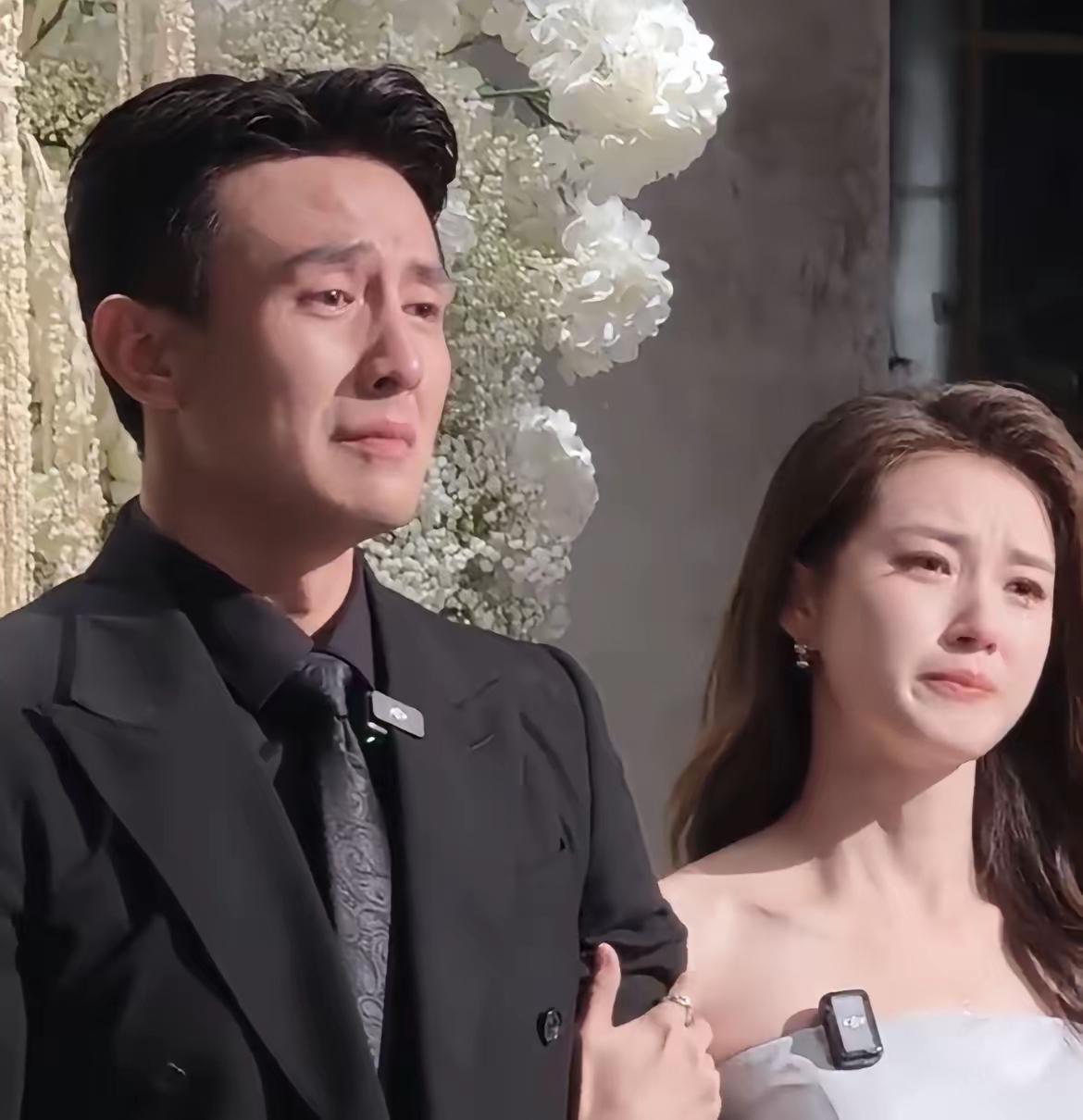 我闺蜜看了刘萧旭和郭宇欣的直播后跟我说，这两人不像是演的，估计真有点什么。我说