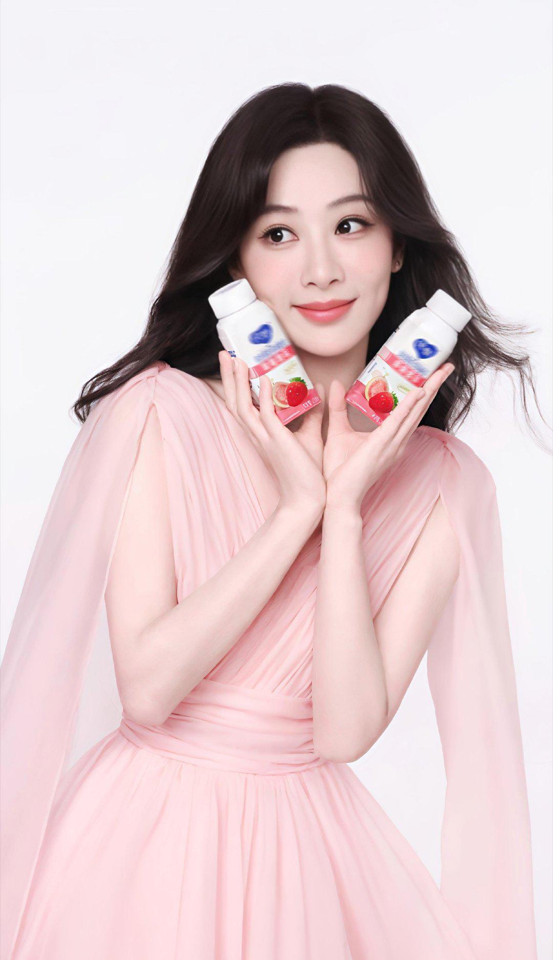 谁说做好事一定得敲锣打鼓？杨紫这回的低调，真让人心里一热。11月28日下