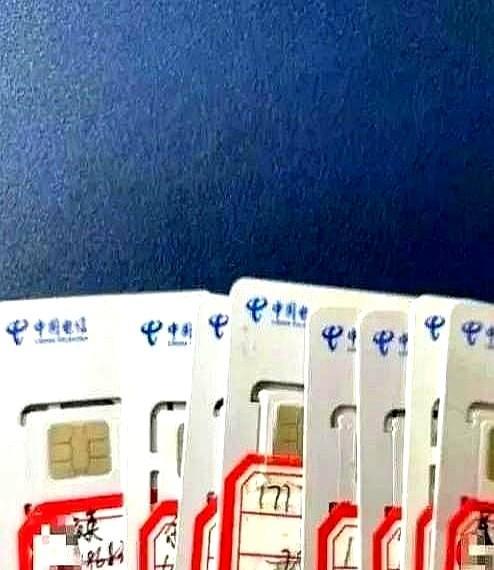 最近看到新买的手机里居然没有SIM卡槽，一问才知道现在eSIM要全面取代实体卡了