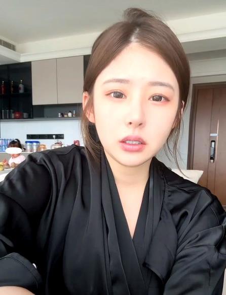 曝黄一鸣知三当三黄一鸣闺蜜爆料黄一鸣，称其逼婚“A先生”、插足“B先生”、欺骗