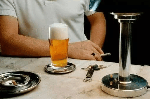强直健康讲堂: 强直性脊柱炎是否可以饮酒呢