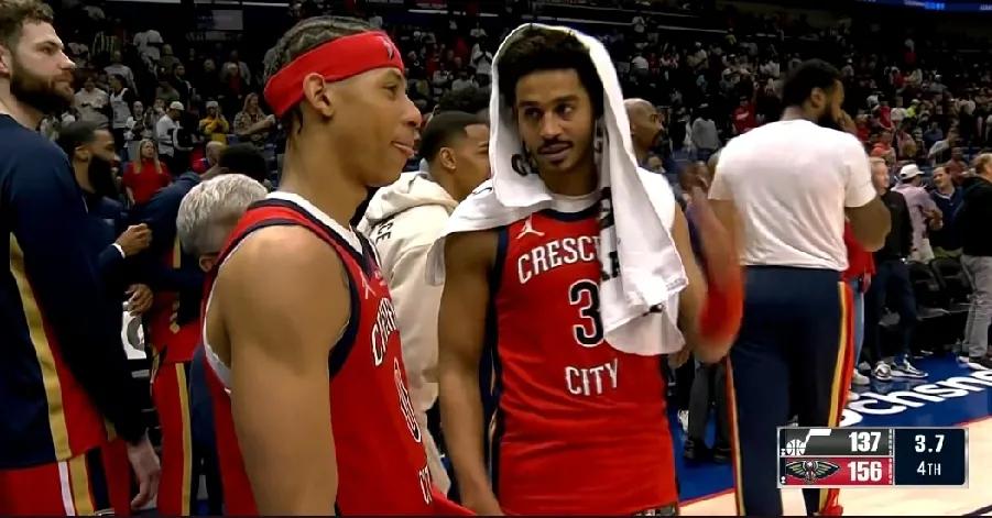 爵士摆烂无底线，堪称nba最强记录背景墙，领先10分，最终让鹈鹕得到156分，让