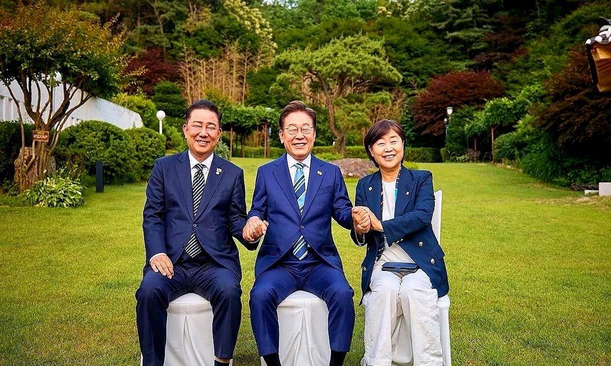 韩国共同民主党二把手之位将由谁出任呢？鉴于原党鞭兼院内代表朴赞大已代理党首职务