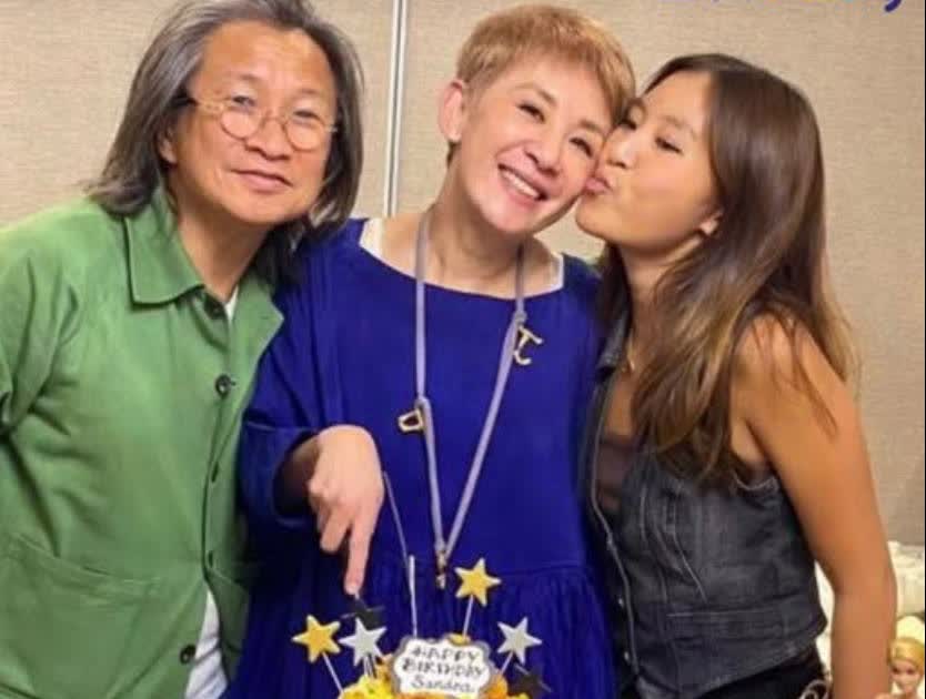 吴君如虽然没结婚，但是女儿很争气，考上了一所了不得的名校。估计现在她也已