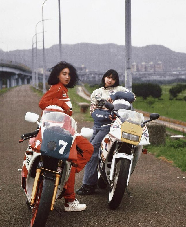 日本，80年代​