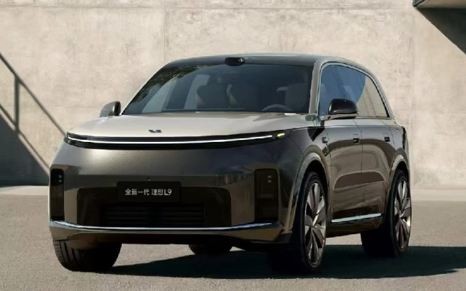 理想牌电池今年上车！全系双电池方案，买车不用再纠结供应商2026年车圈迎来