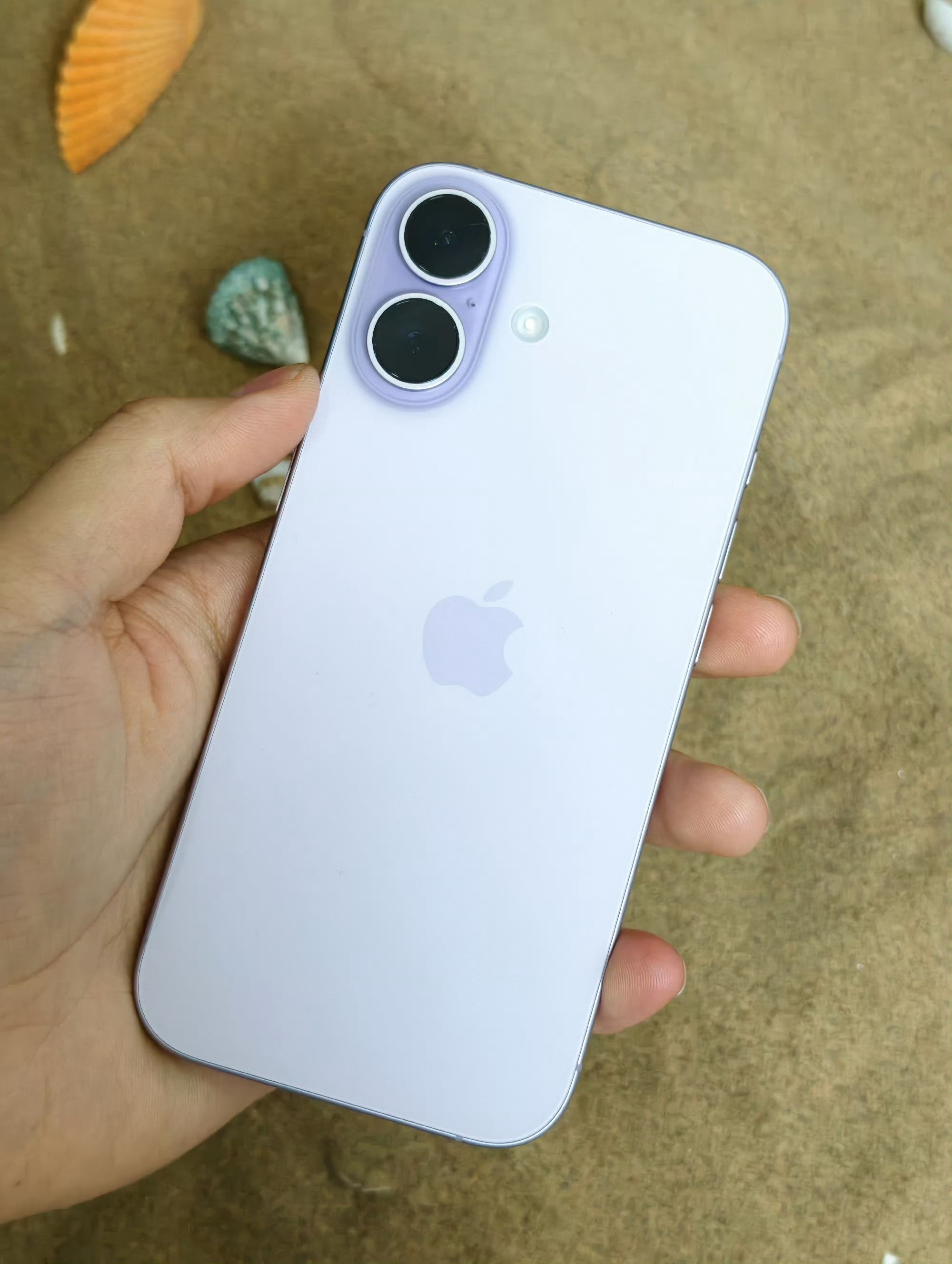 iPhone17二季度又卖爆了最近一直在观望换机，看完数据瞬间懂为啥身边好多人换