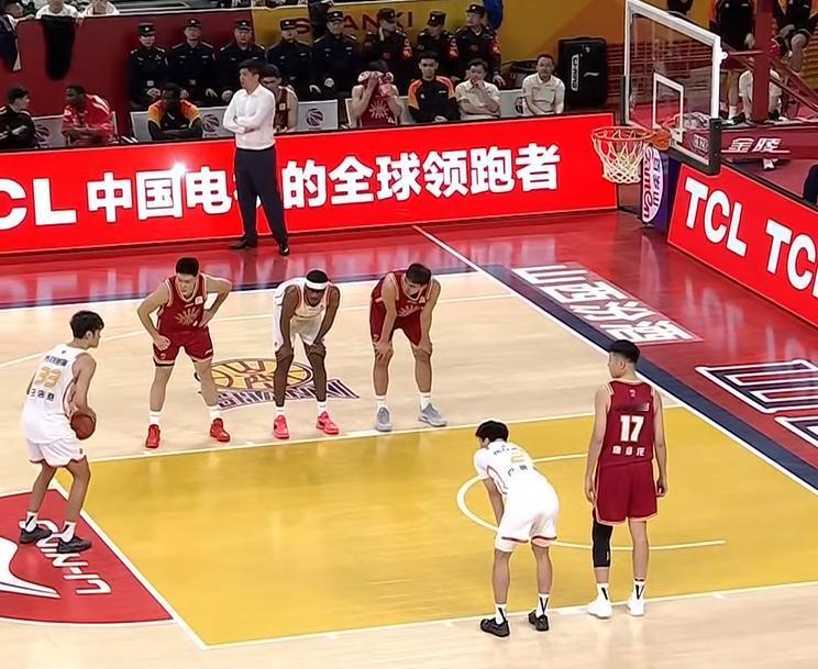 33分再创新高！王浩然这样打下去要进最佳阵容了深圳男篮103-98力克山西豪取