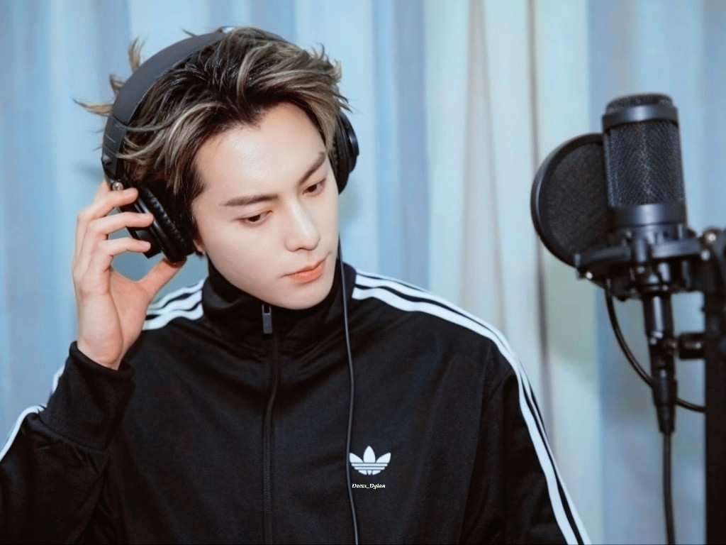 📷📸🔖  ⋯▻🎧 ​​​
