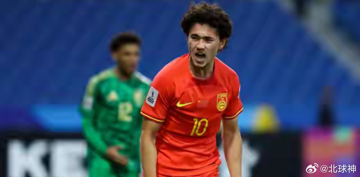 近日，中国足坛昔日天才少年如今竟无球可踢。随着2026年中超冬季转会窗口的落幕，