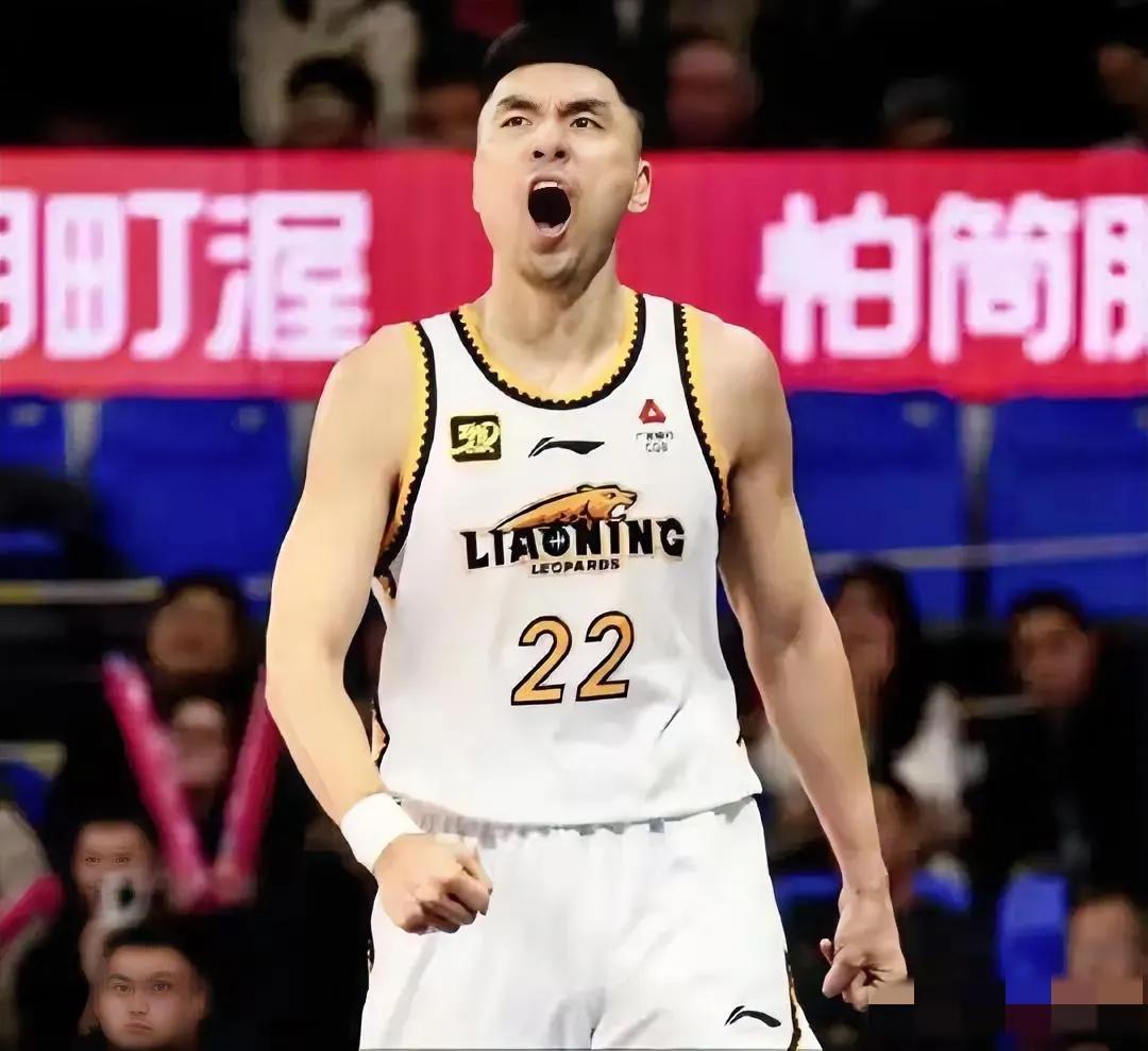 李晓旭续约辽宁男篮，他将续写辉煌的CBA二十个赛季，这是一人一城的传奇！李晓旭从