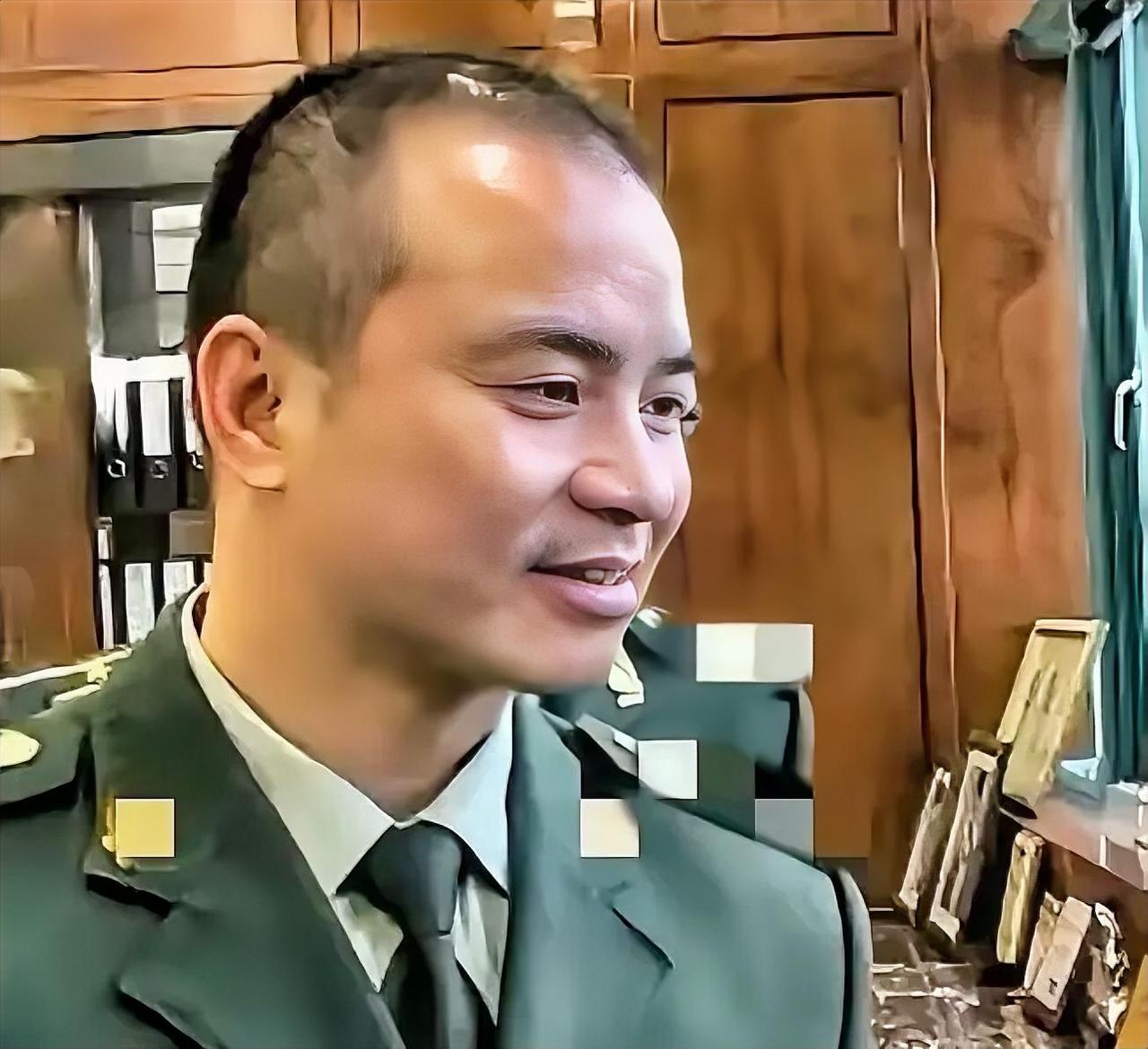 重磅通报！执掌两地消防实权的黄日全被查，守护安全的岗位岂能失守2026年8