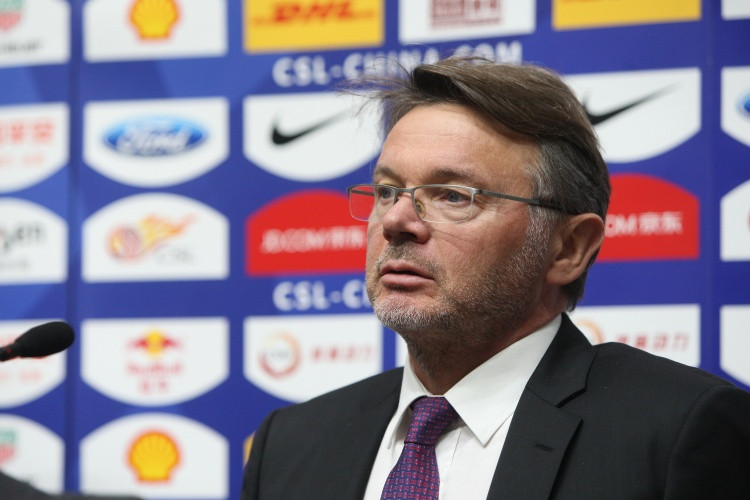 特鲁西埃: U23国足与越南队风格截然不同, 两队均有赢球机会