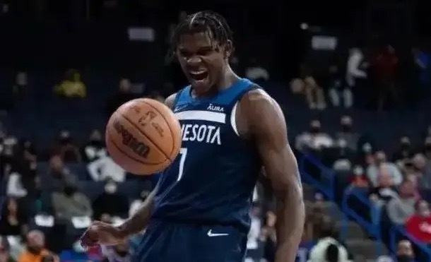 有一说一！目前NBA最强得分后卫非以下5人莫属：1爱德华兹2亚力山大2布克3米切