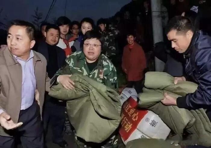 万万没想到，罗永浩会站出来，为韩红发声！6月30日，罗永浩在社交平台发文，谈及
