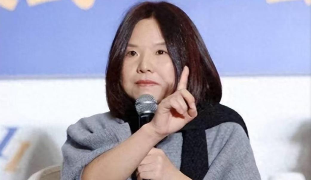 “中国的钱我是不会还的！”一位女企业家曾欠下200亿巨额债务，却一分钱都不还。随