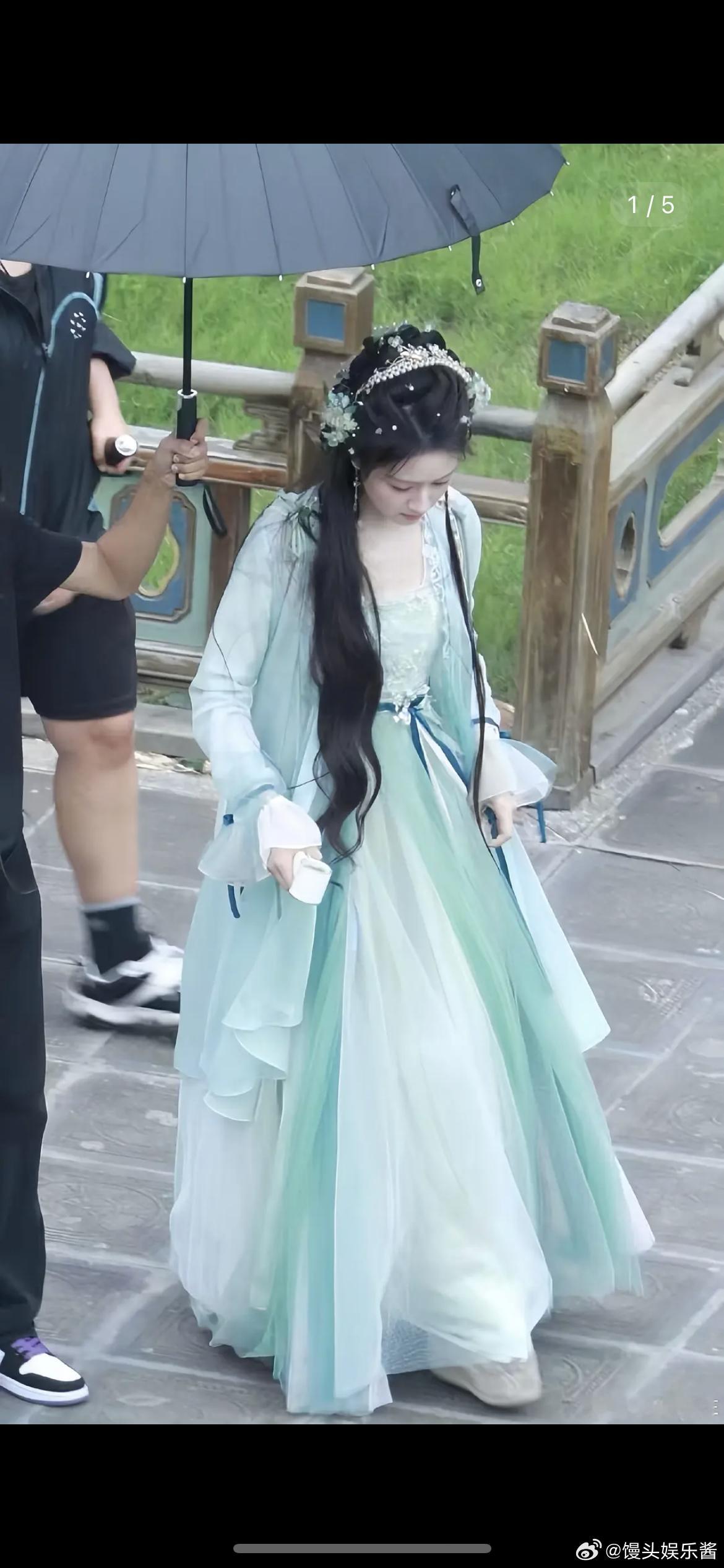 李兰迪千夜奇谭妆造如何？