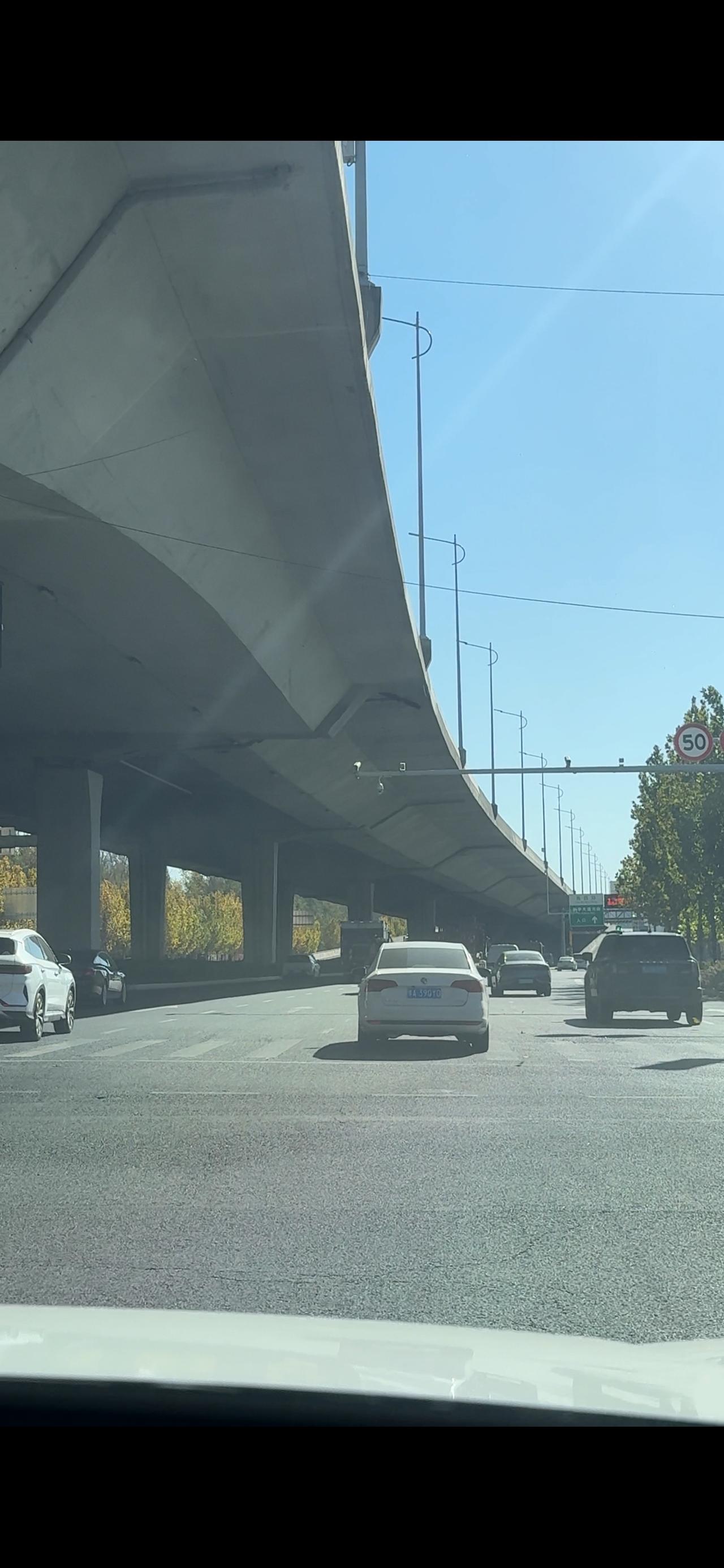 胖东来的顾客为什么多，不是因为价廉，是因为物美胖东来把商品质量当作生命线，不仅