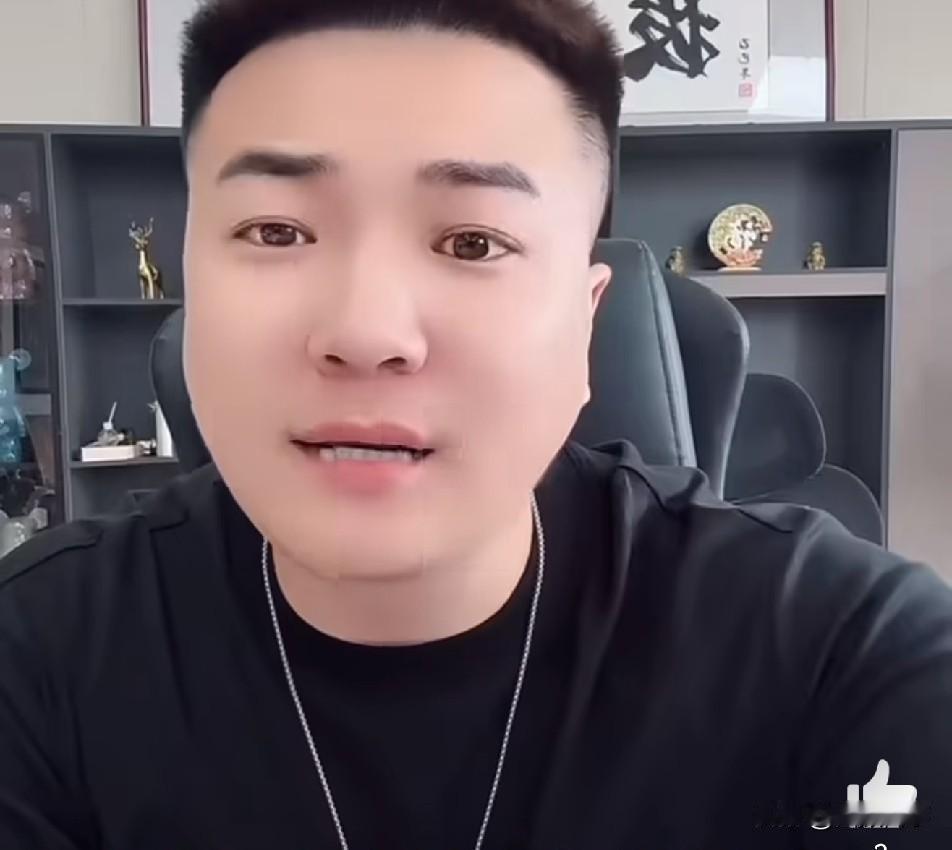 阿宇喊话小冠军，你与巴扎嘿婚内财产3.5亿，你不能都拿走！巴