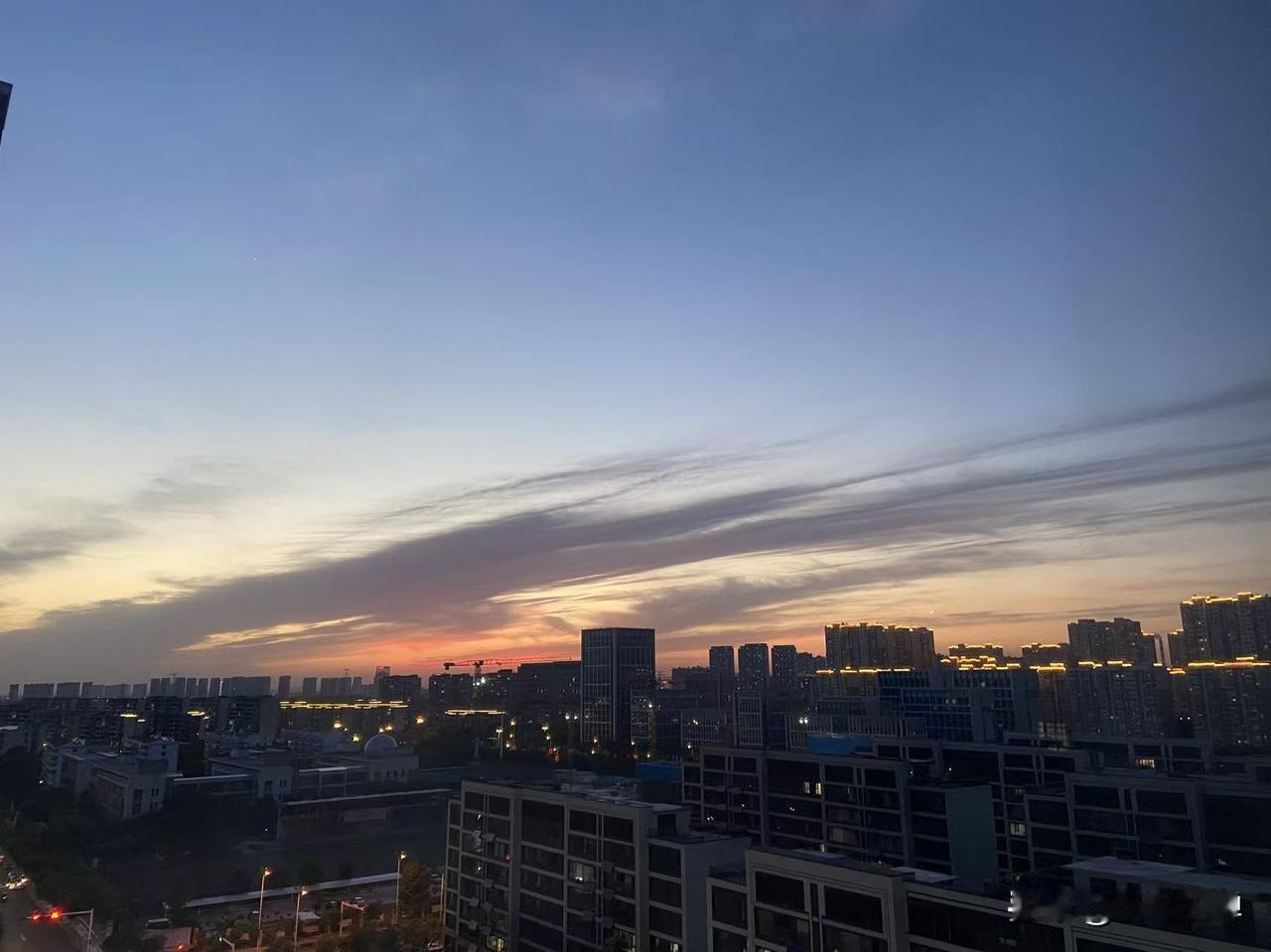 我被朋友三姑的话惊到了，五一后朋友的三姑到他家做保姆，到现在有一个星期了。朋