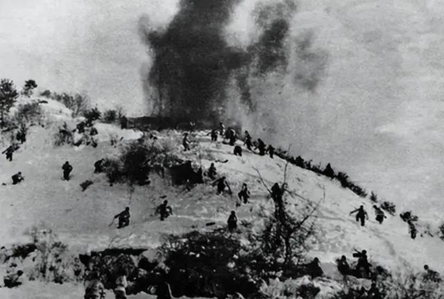 长津湖战役中，倘若宋时轮死咬住10万美军不放，能否将他们全歼？首先，咱们得搞清