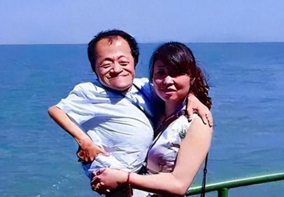 2001年，四川美女工程师，不顾家人反对，放弃铁饭碗工作，硬要嫁给身高只有70厘