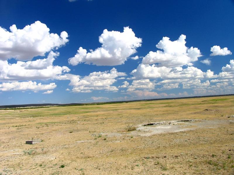 要说一年四季哪个季节景色最美，还真难有定论，毕竟各有千秋。春天是万物复苏的画卷