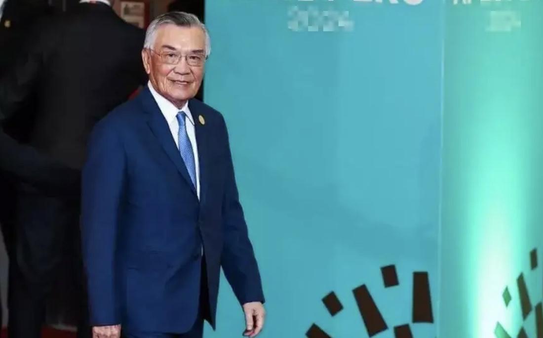 APEC会场外,台湾代表团上演