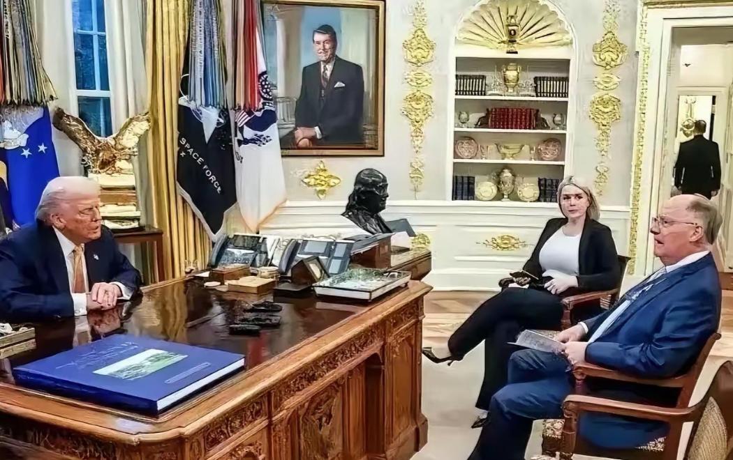 我发现卡罗琳这个女人可真不简单，不仅才27就成为了美国历史上最年轻的白宫发言