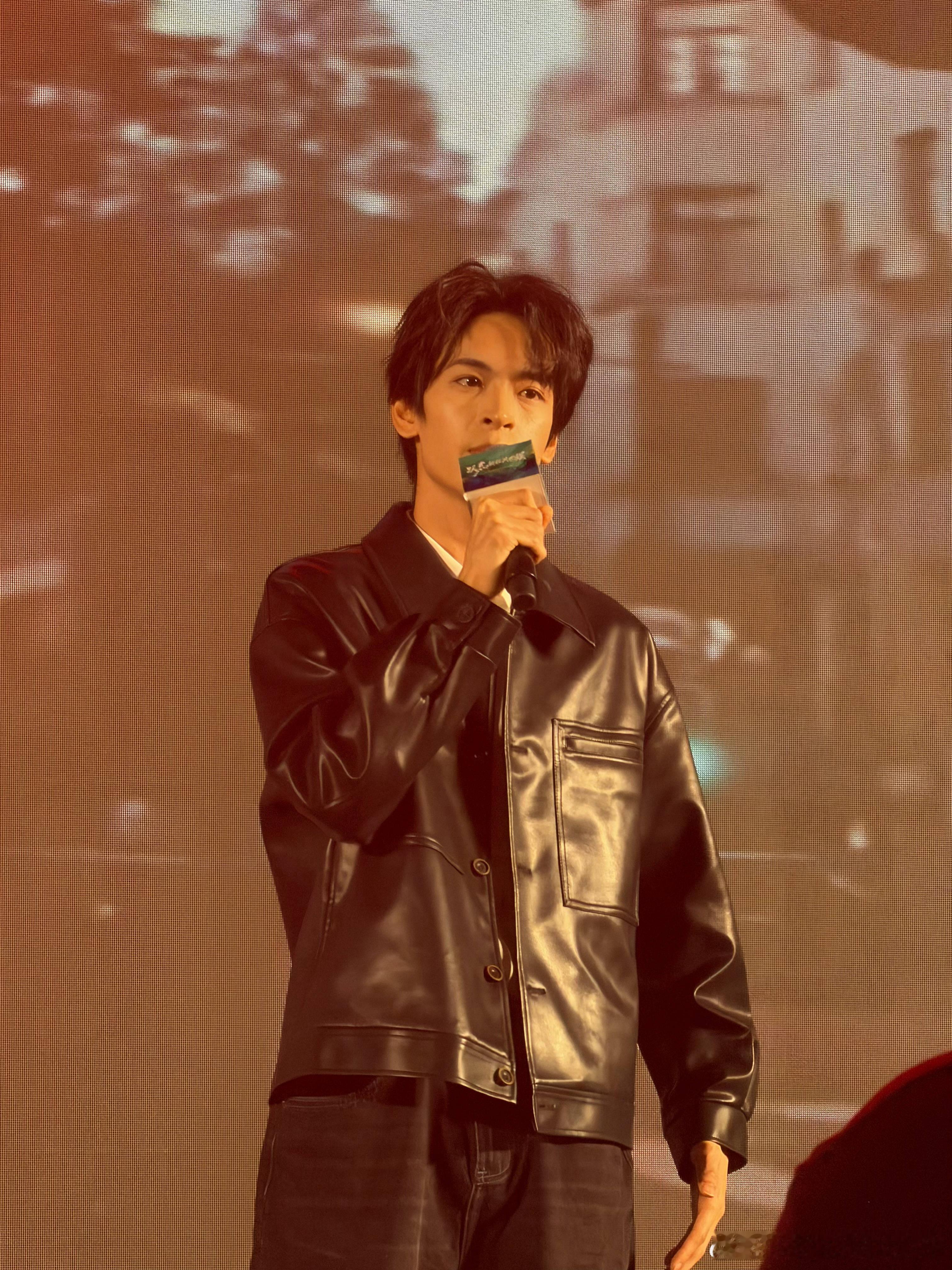 于正说不懂什么是喂中药，张哲旭弥金cpf贴脸要求合体