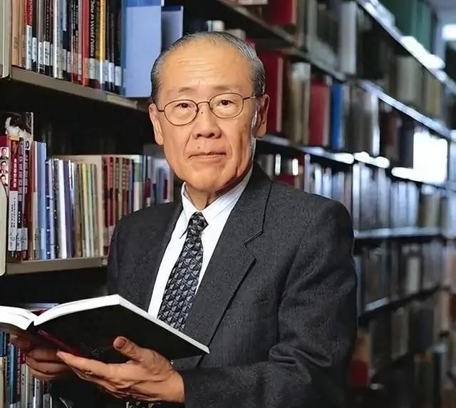 新加坡国立大学特级教授王赓武近日在一场对话中明确表示，中国并没有领导世界的野心与