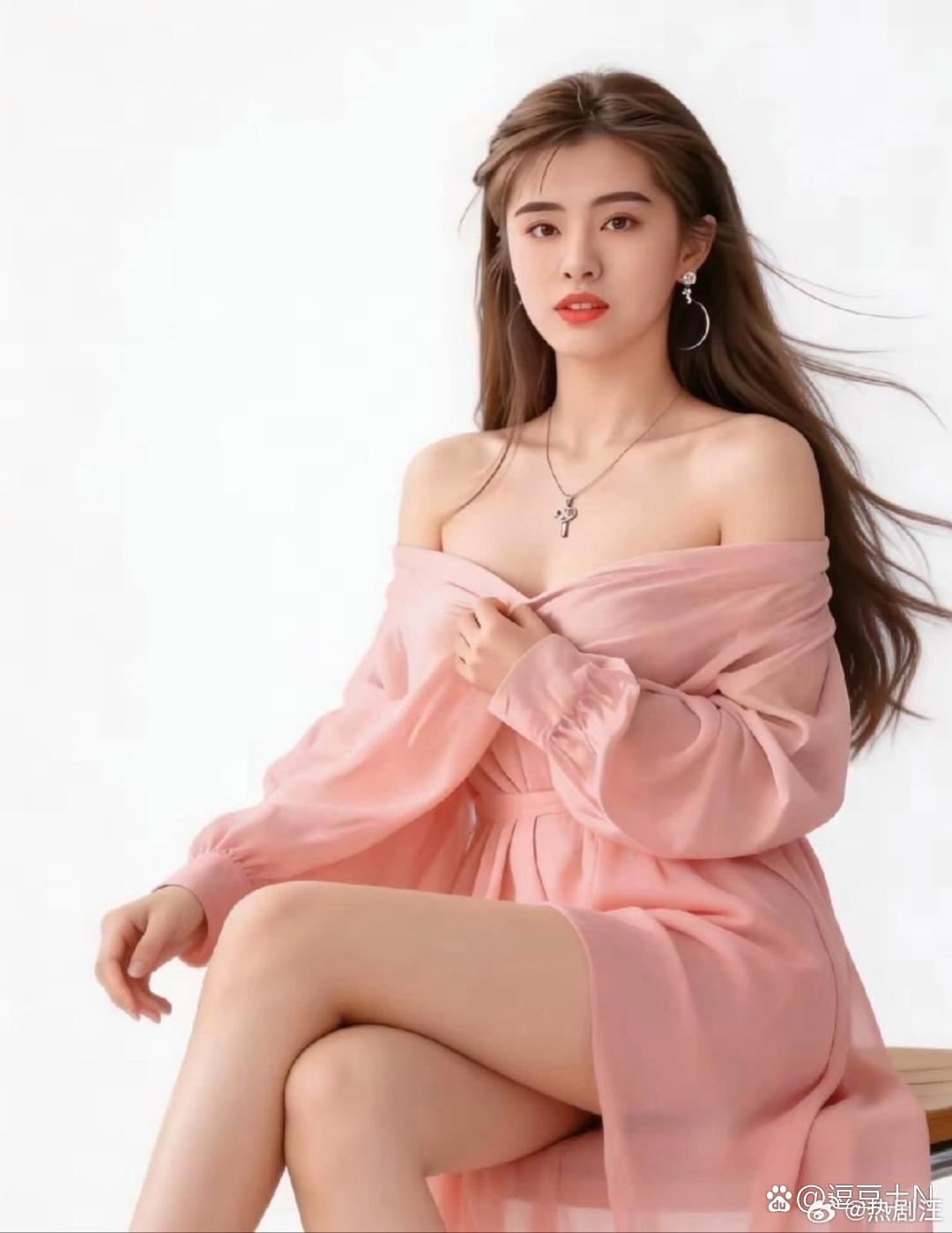 王祖贤年轻时，腿真漂亮