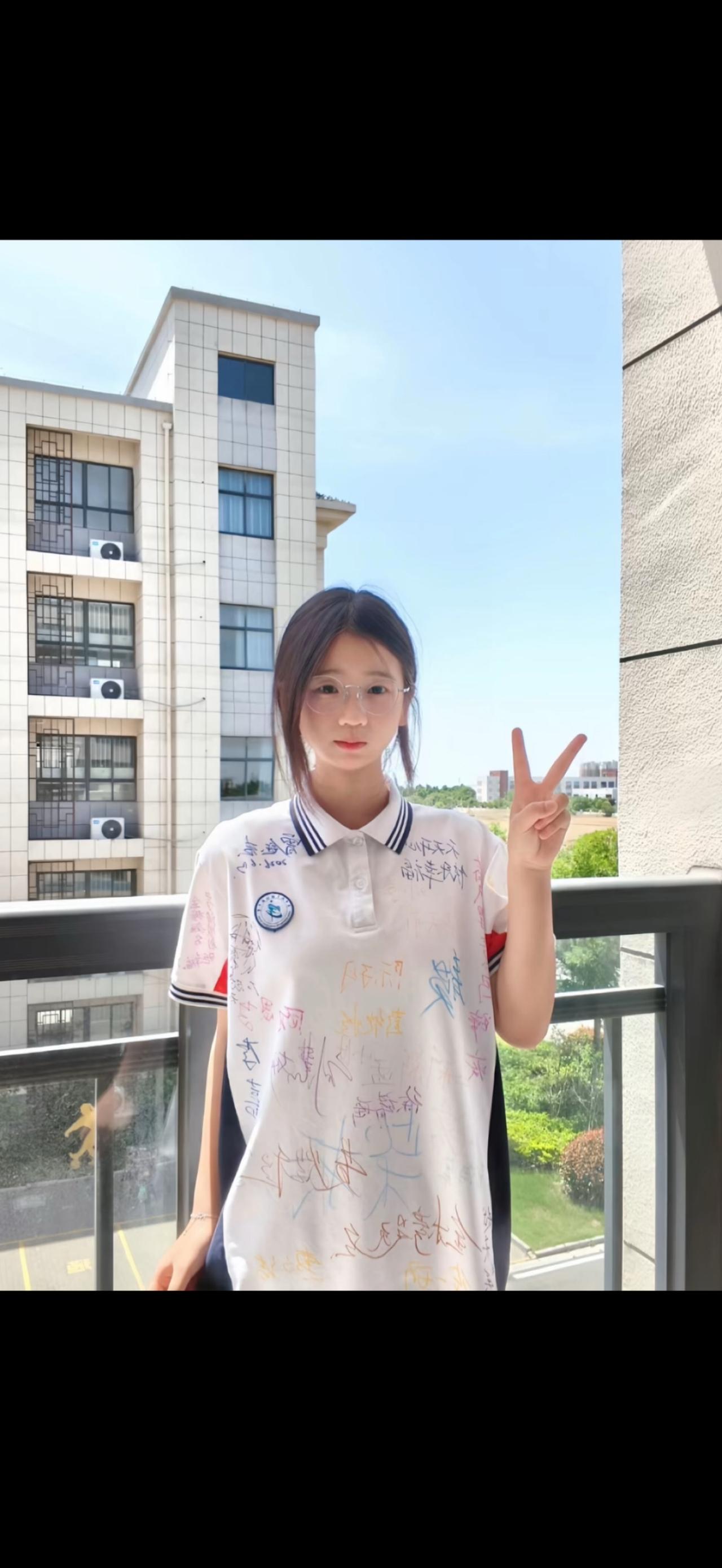 毕业才发现，人生百分之八十的精彩都发生在高中
