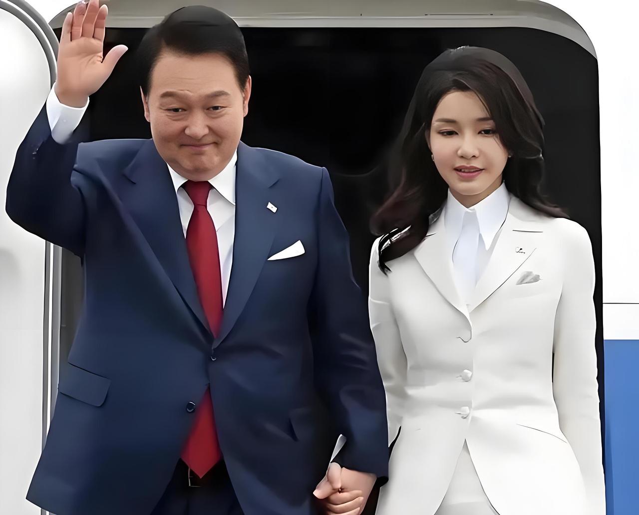 尹锡悦还是很聪明，被判无期后立即上诉。韩国已经迎来了李在明时代，如果不上诉，