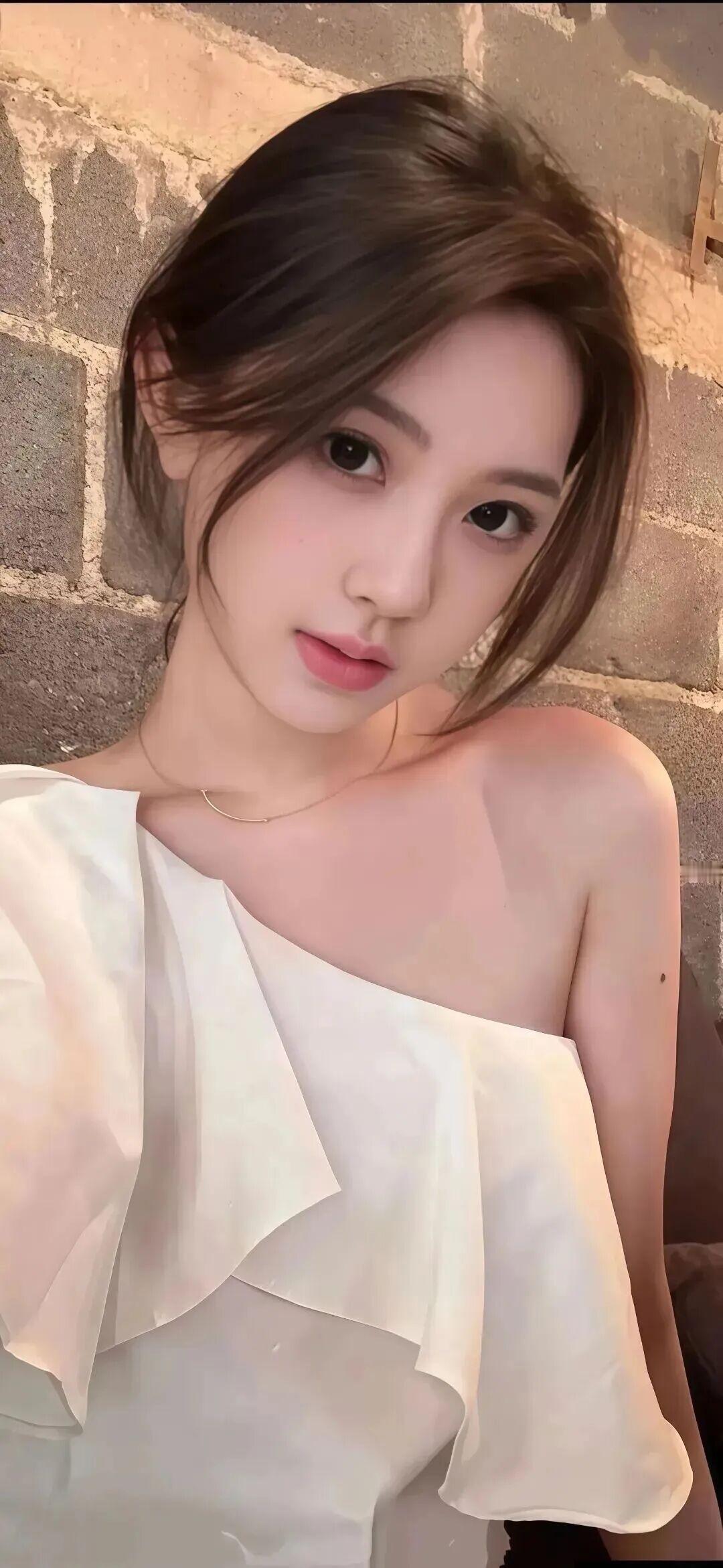 你认为最有气质的美女是谁？哪个美女最有气质？