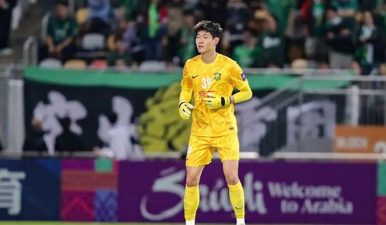 穿裆破门+连丢三球！国安新门将首秀演砸，评分全场最低堪称灾难