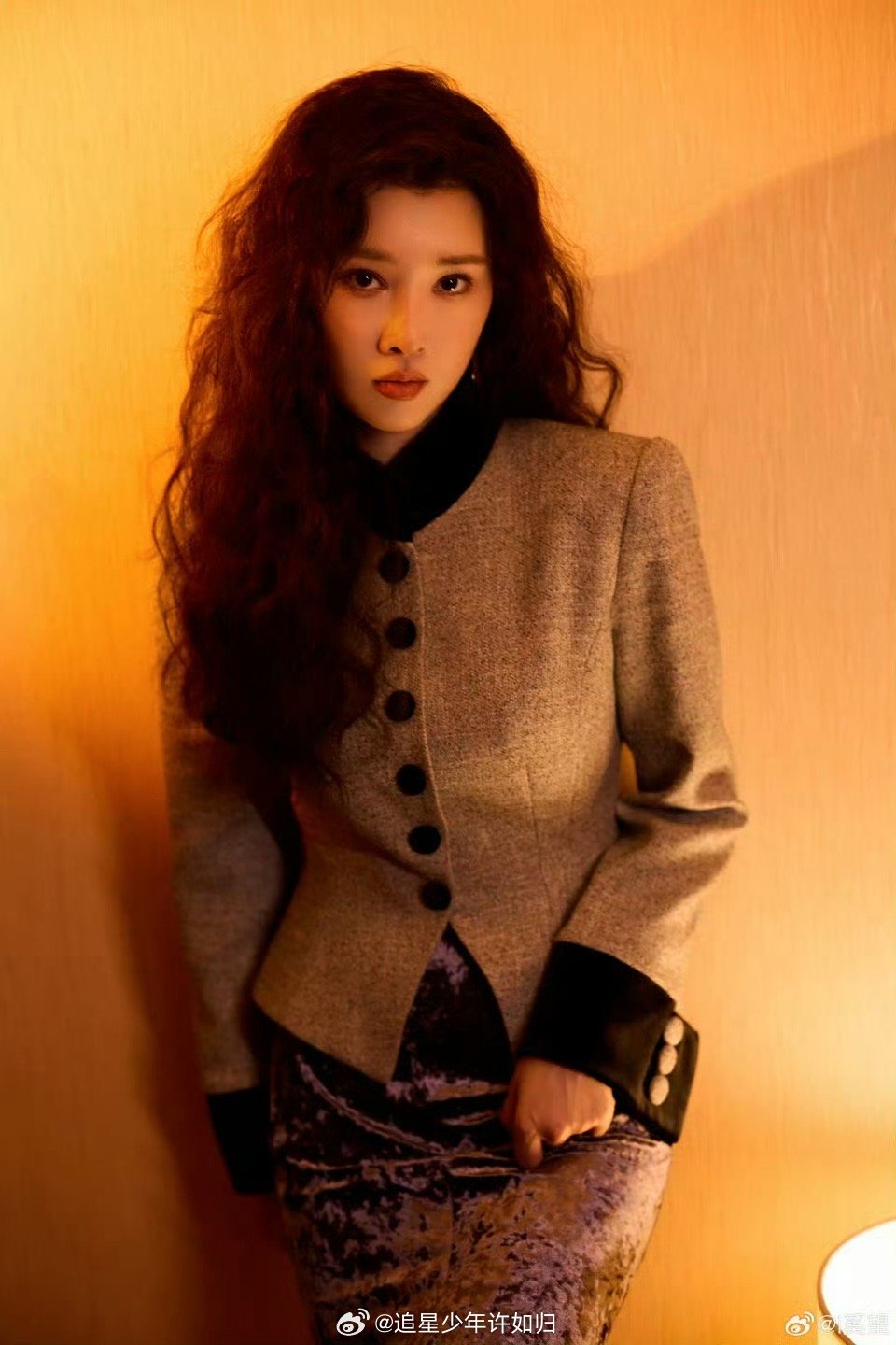 奚望在外打拼时髦小姨既视感电视剧我的山与海看到奚望的造型，一下子想起小时候过年