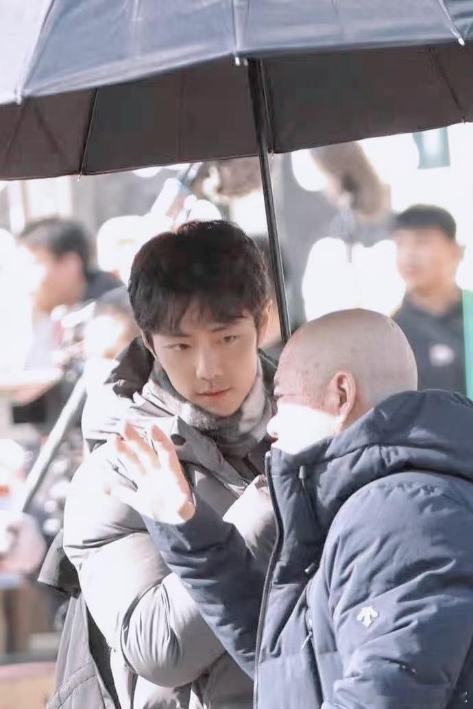 肖战新剧卷毛造型，又是新感觉，真千人千面