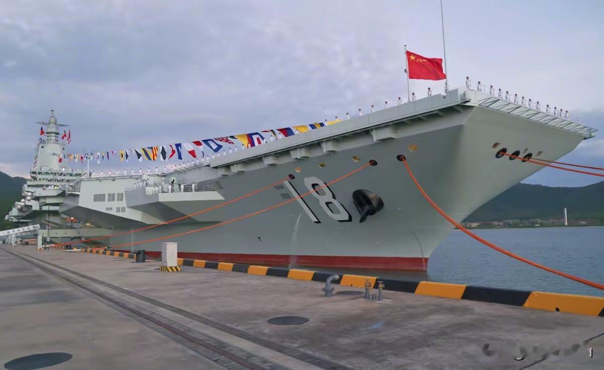 中国航母新进展订阅004航母2027年下水吨位逼近12万吨大连建造的00