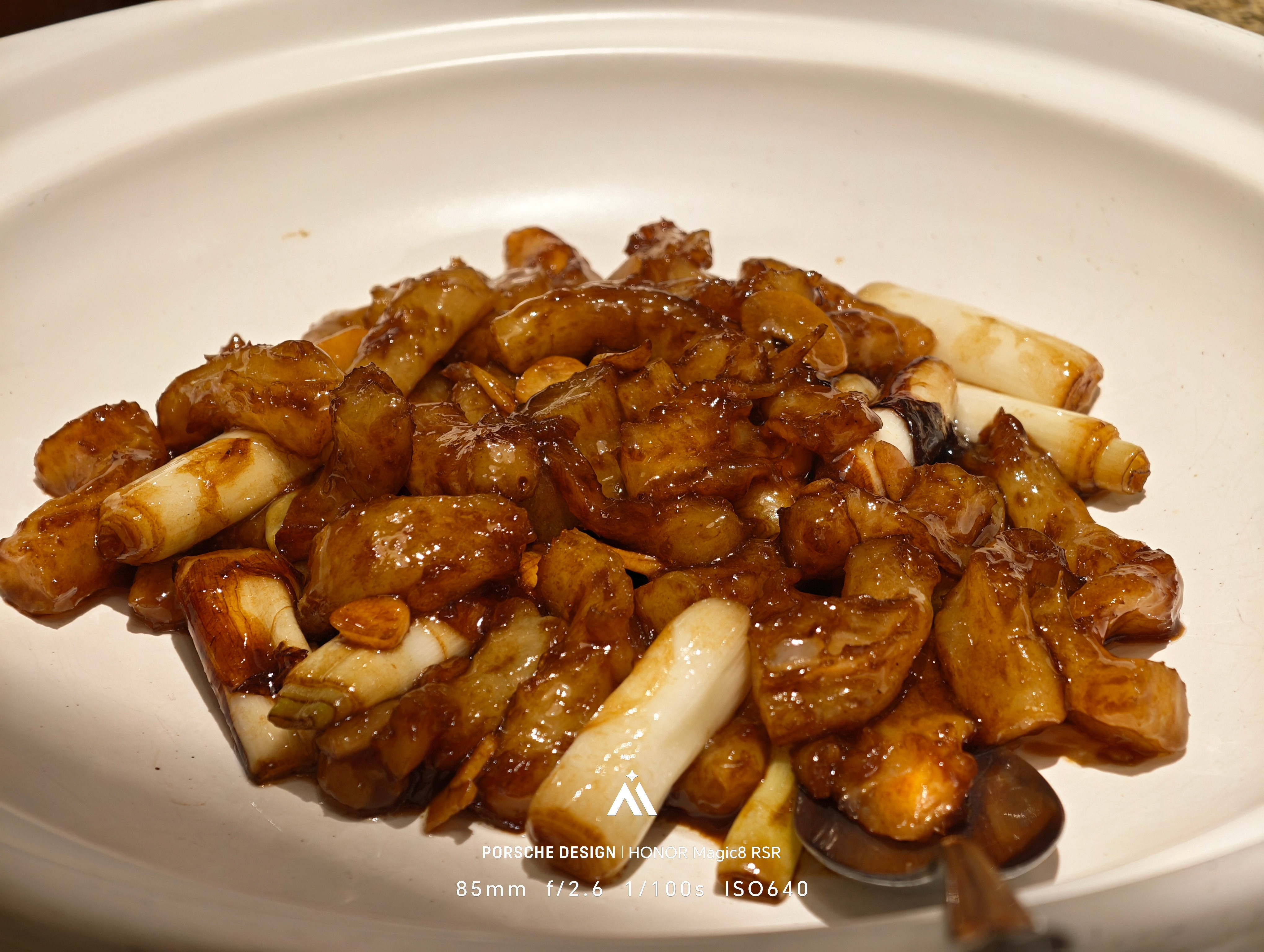 10点了？那我要开始了，美美来碗海肠捞饭美食摄影