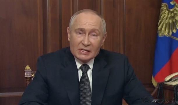 俄罗斯大力宣传的根本打不下来的榛树导弹，结果却挺讽刺！它没被对方的防空系统击落，