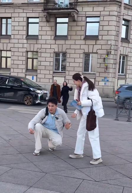 张豆豆在婚姻里真的幸福吗？感觉和孙杨的相处方式，太令人窒息了！“谁追的谁”这