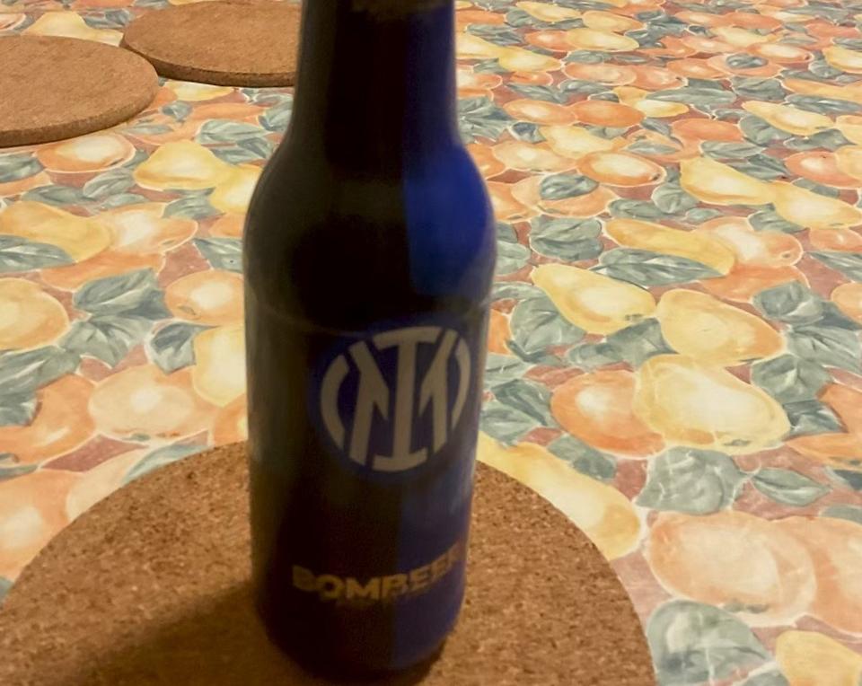 国米球迷都怀念张康阳吗？虽然张康阳离开国米已经一年多了，但是很多蓝黑球迷感觉就