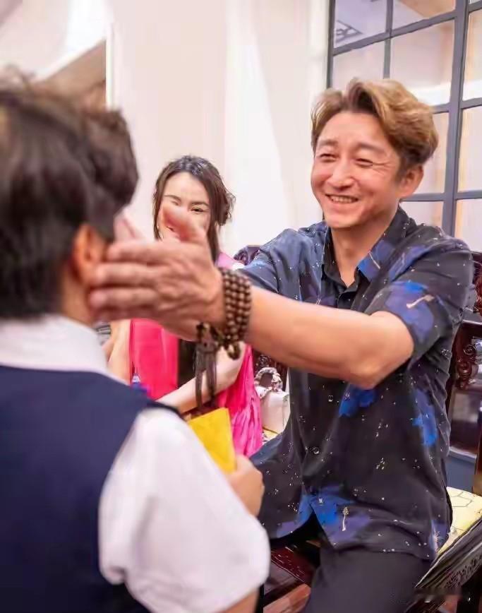 邹市明送6岁儿子去少林寺拜师，是异想天开培养出第二个释小龙？还是想培养个王宝强出