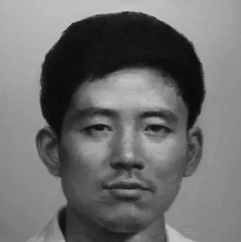 1977年4月27日，上海普陀区的公审大会上，华东师范大学物理系的年轻才子王申酉