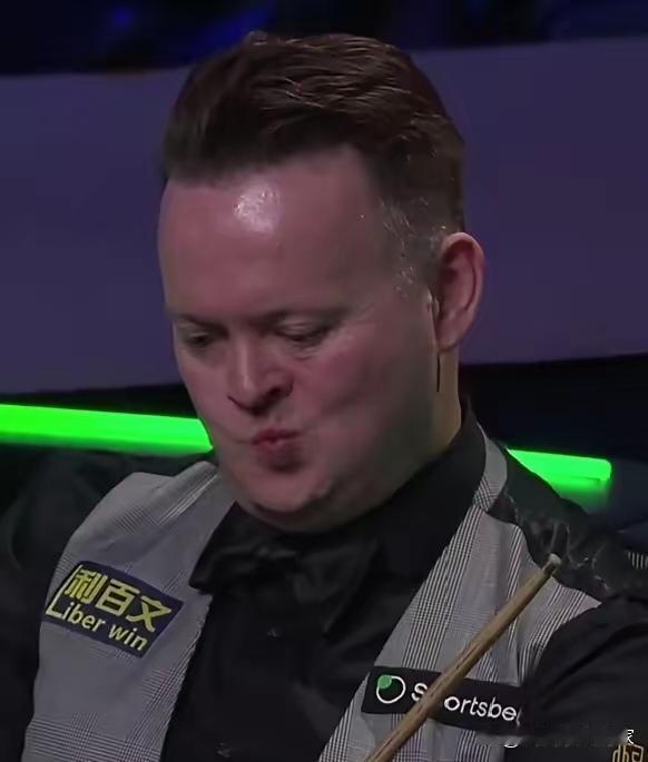 赵心童6-3将墨菲打出各种表情包、不外乎三个方面原因：1、超乎寻常的中长台准