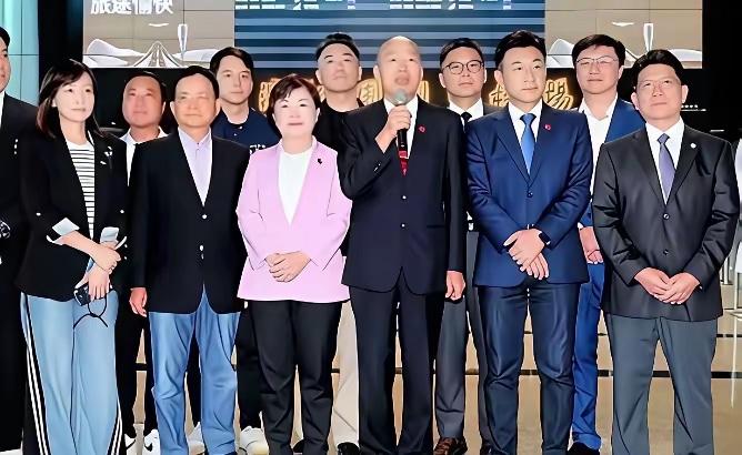 窜美谄媚卖台，韩国瑜已成国民党反面败类此次韩国瑜赴美窜访，彻底撕下了伪装，其